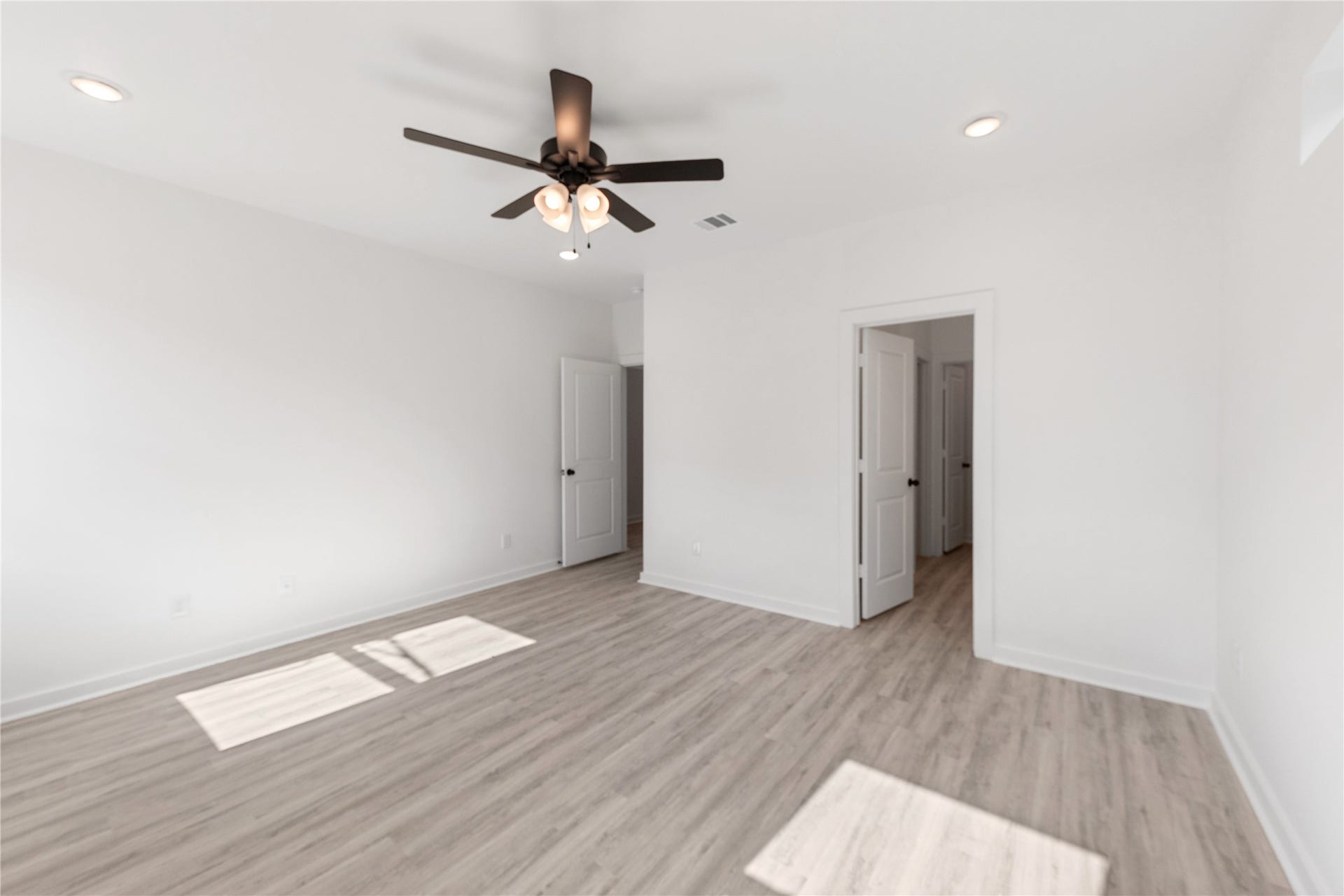 3326 Anita, #B, Houston, TX 77004 Primary bedroom