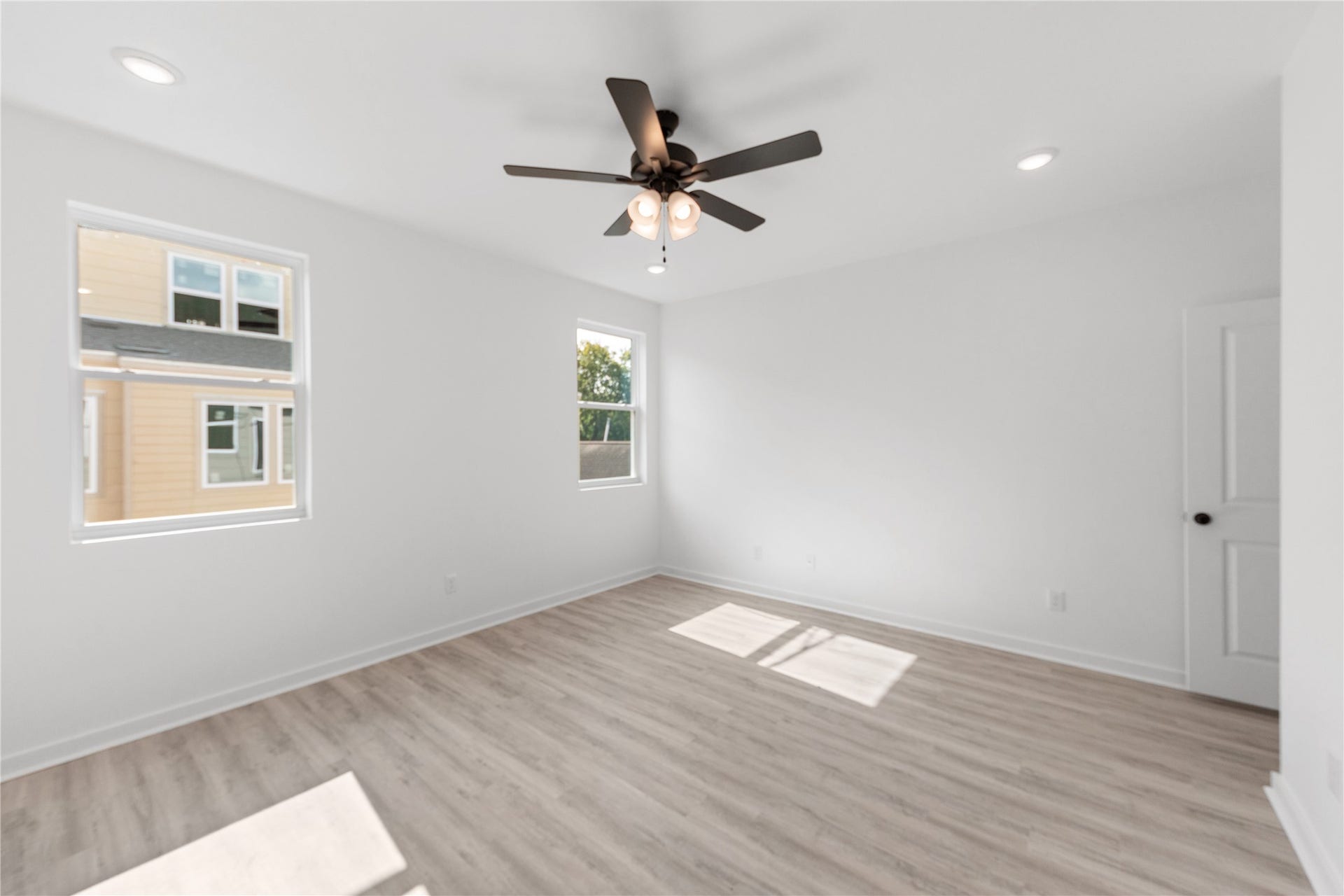 3326 Anita, #B, Houston, TX 77004 Primary bedroom with plenty of natural light