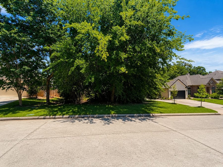 Property photo for 13422 Raintree Drive, Montgomery, TX