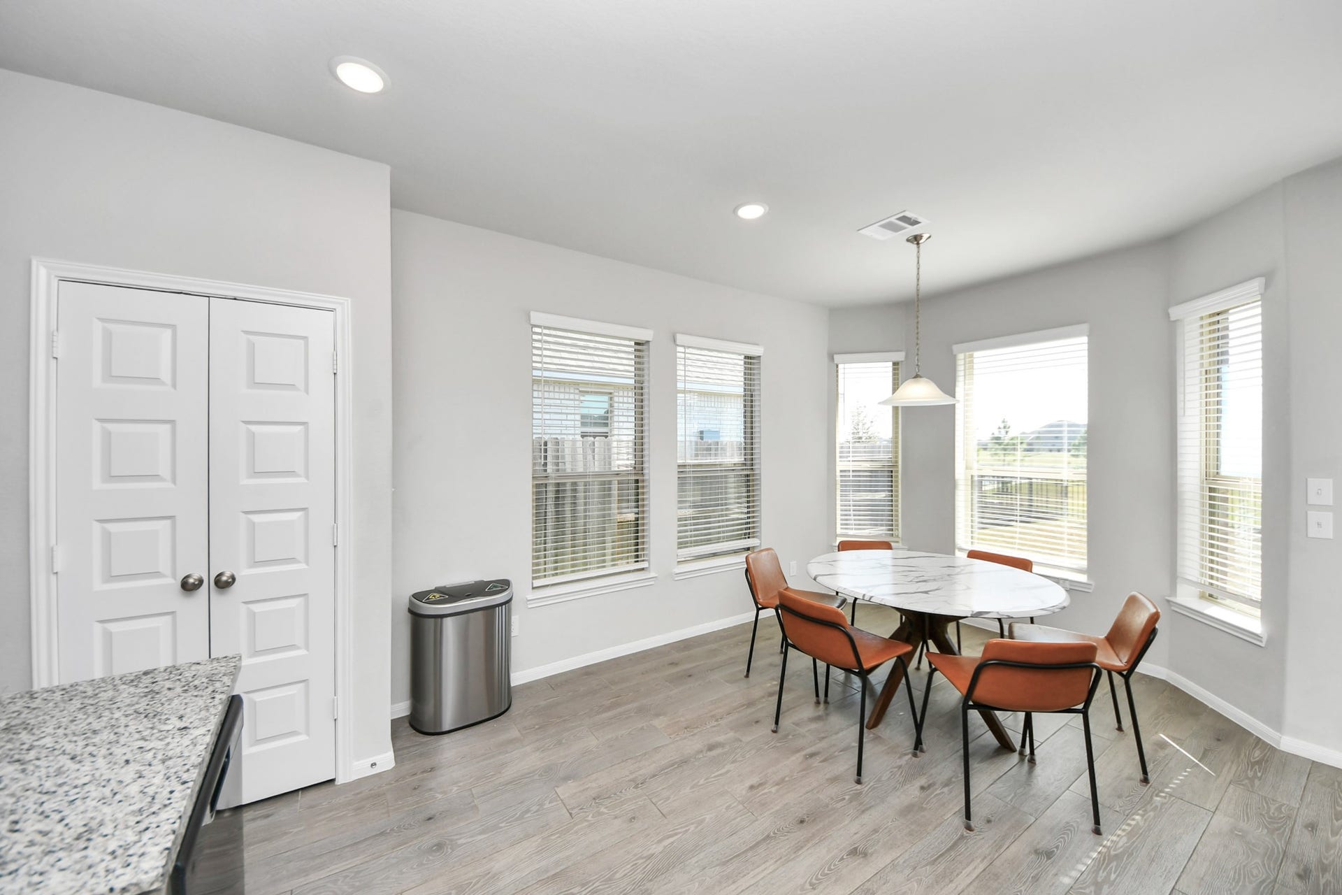 24319 Wild Bramble Lane, Katy, TX 77493 Breakfast bay windows