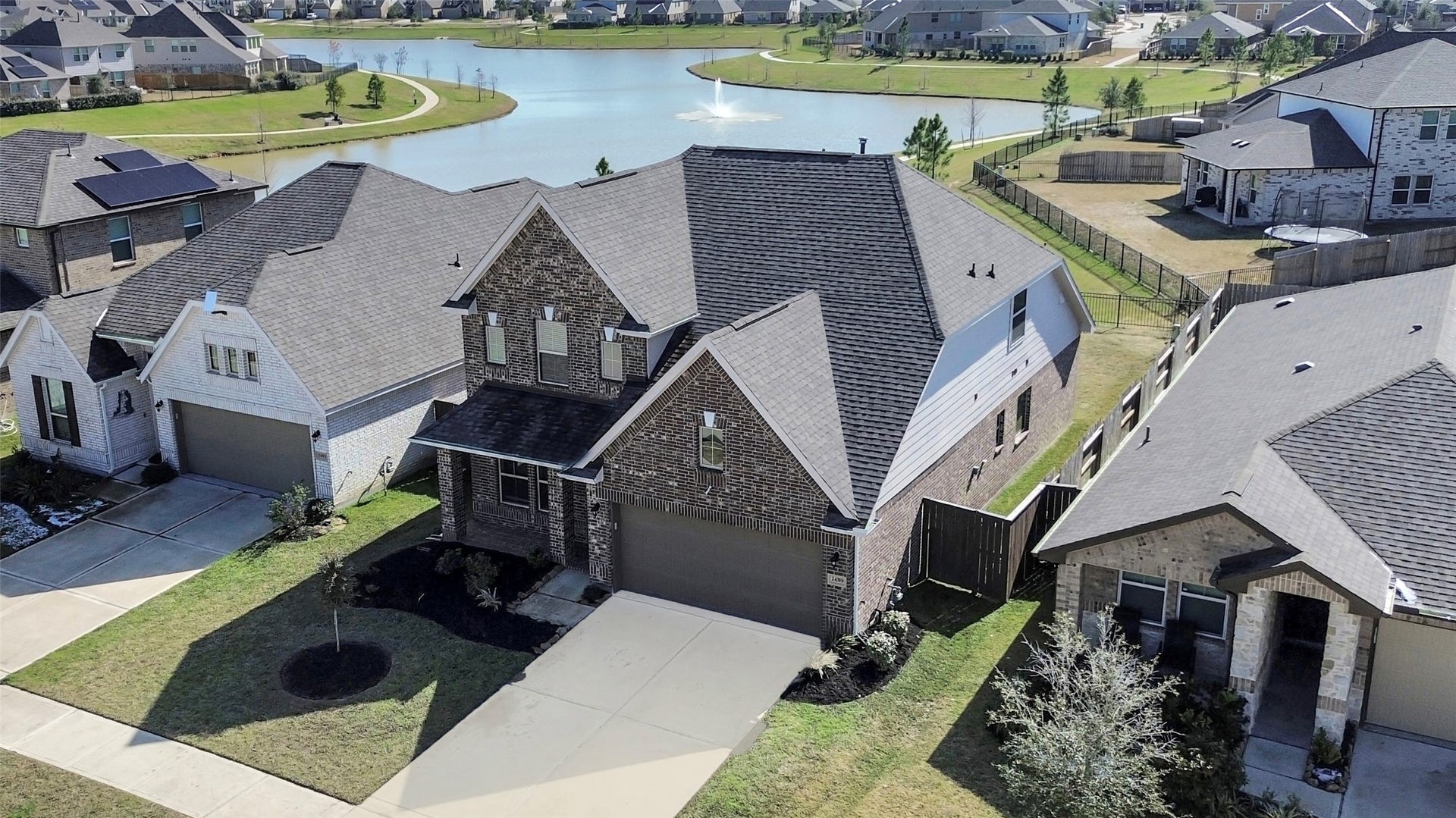 24319 Wild Bramble Lane, Katy, TX 77493 Beautiful home that backs up into a lakeview