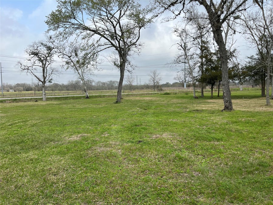 Property photo for TBD N 17th Street, West Columbia, TX