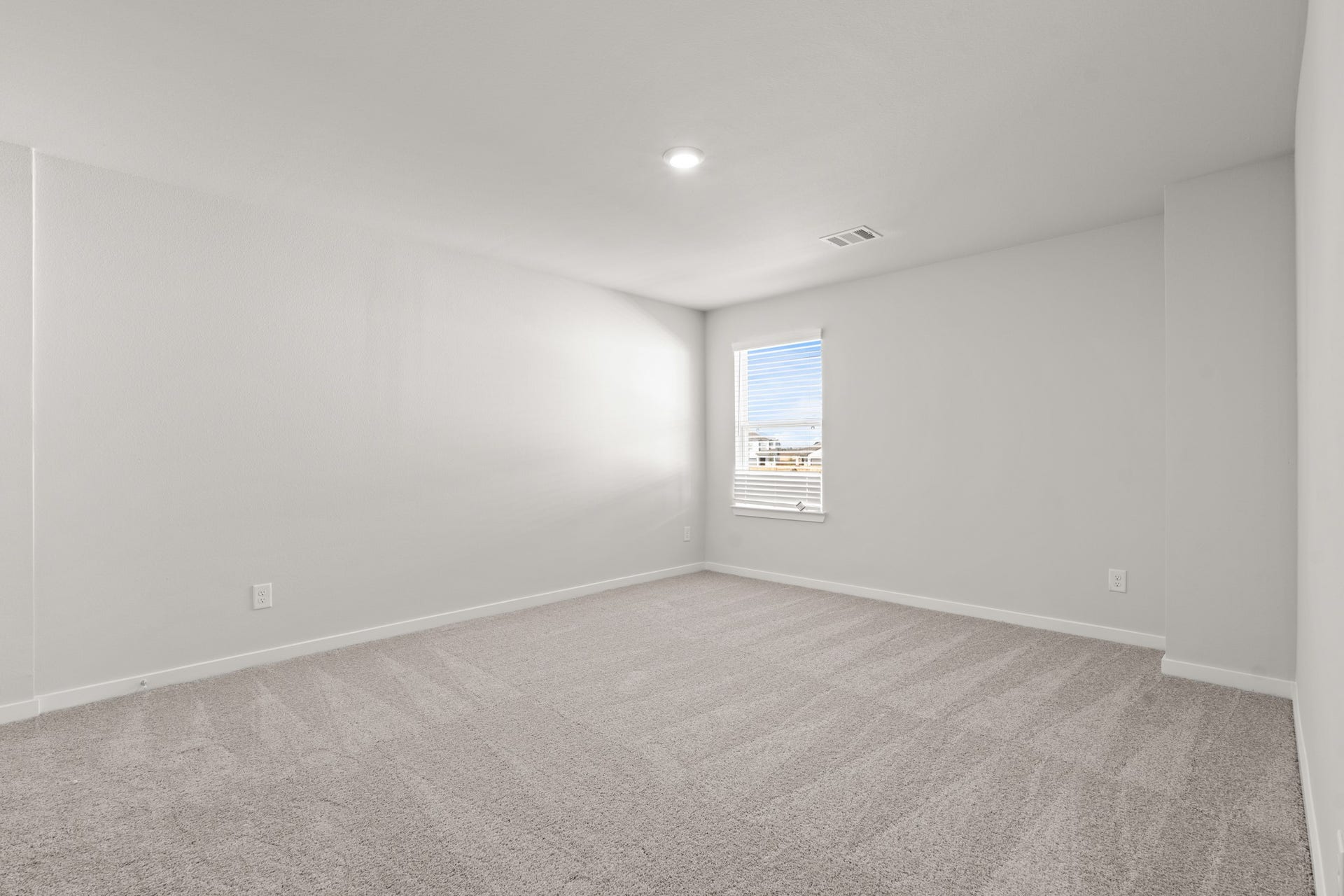 123 Water Grass Trail, Clute, TX 77531 123 Water Grass Trail, Clute, TX 77531