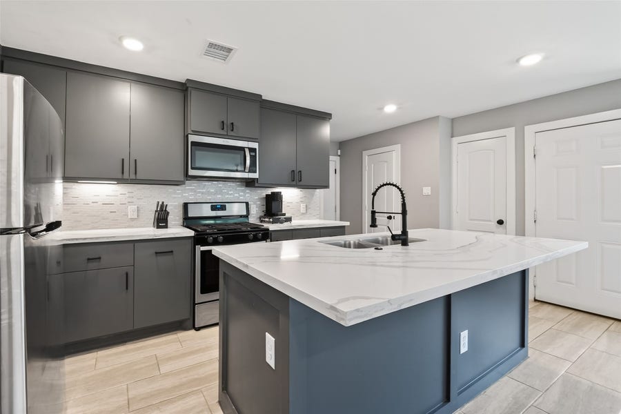 Property photo for 436 Owens Street, Houston, TX