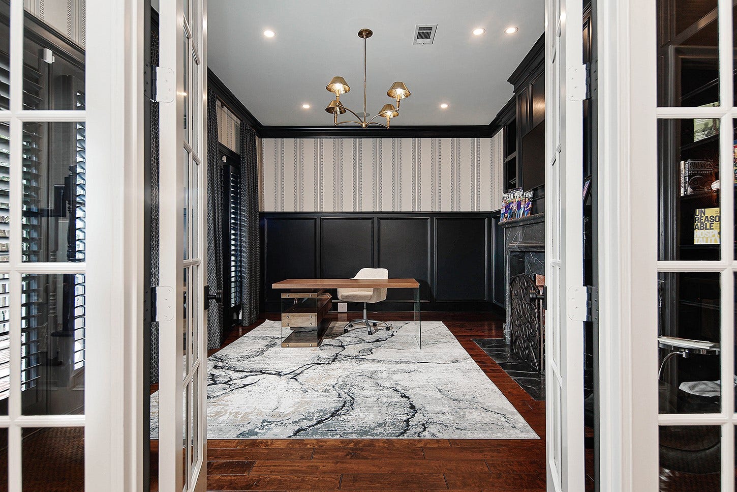 56 N Bay Boulevard, The Woodlands, TX 77380 56 N Bay Boulevard, The Woodlands, TX 77380
