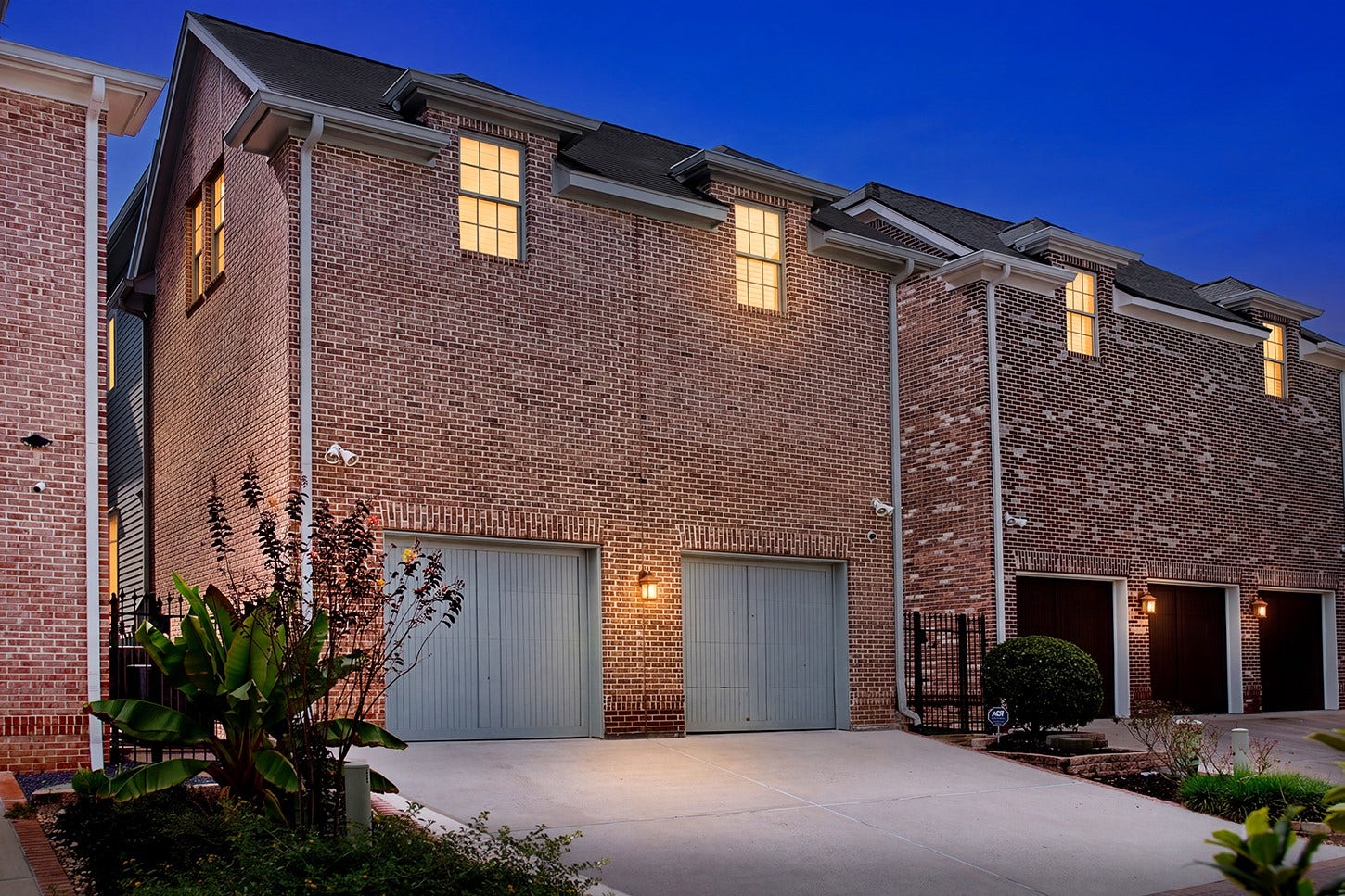 56 N Bay Boulevard, The Woodlands, TX 77380 56 N Bay Boulevard, The Woodlands, TX 77380