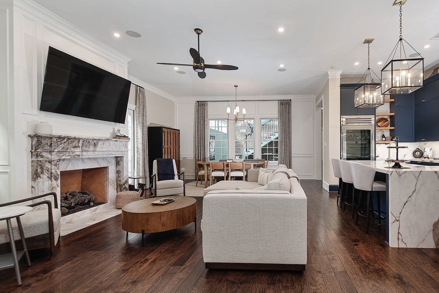 56 N Bay Boulevard, The Woodlands, TX 77380 56 N Bay Boulevard, The Woodlands, TX 77380