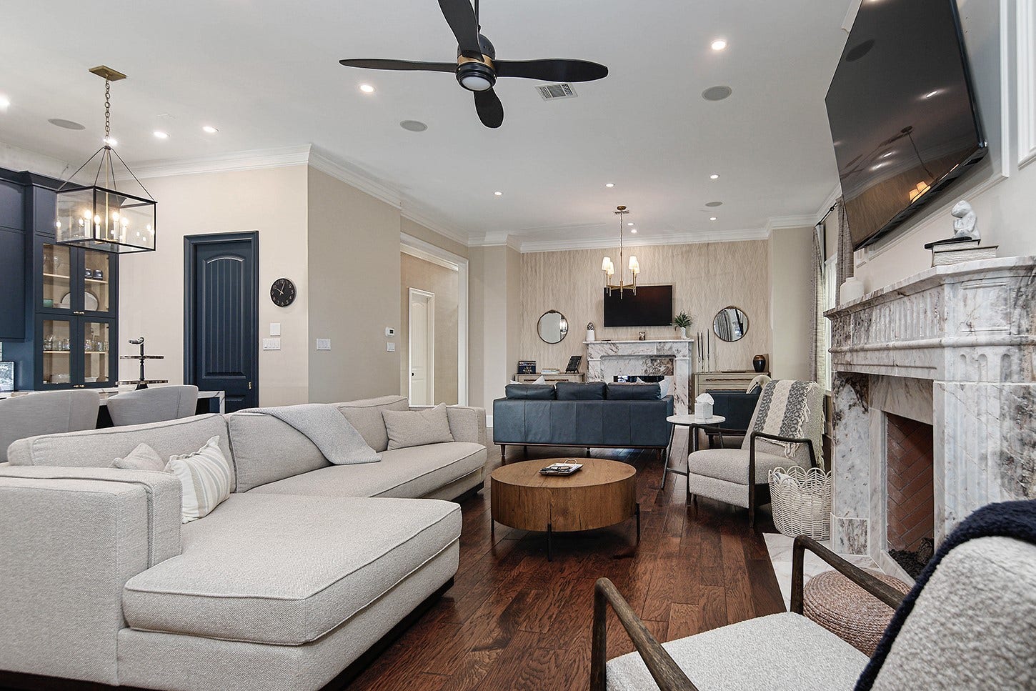56 N Bay Boulevard, The Woodlands, TX 77380 56 N Bay Boulevard, The Woodlands, TX 77380