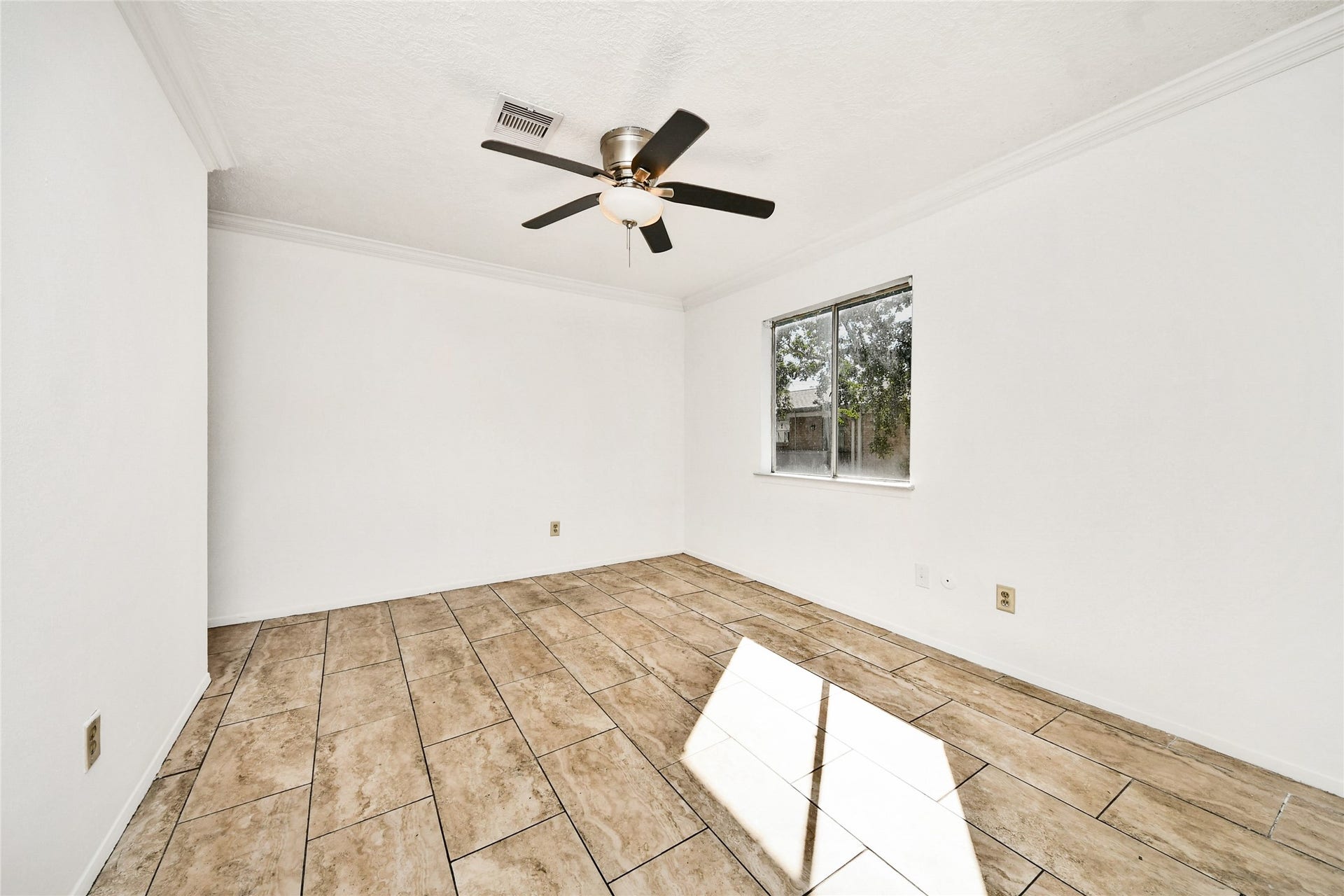 1240 Shadowdale Drive, #14, Houston, TX 77043 1240 Shadowdale Drive, #14, Houston, TX 77043