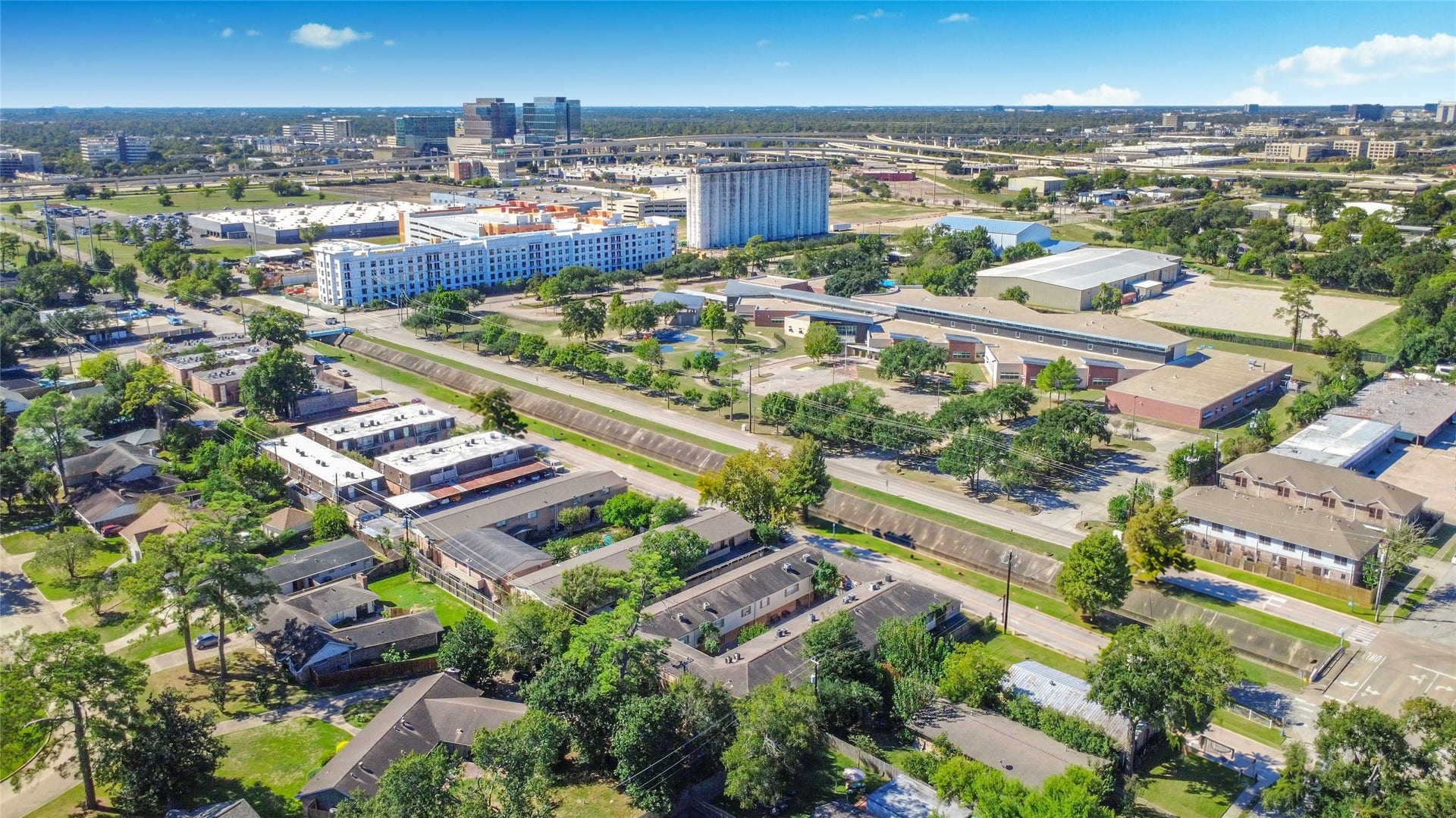 1240 Shadowdale Drive, #14, Houston, TX 77043 1240 Shadowdale Drive, #14, Houston, TX 77043