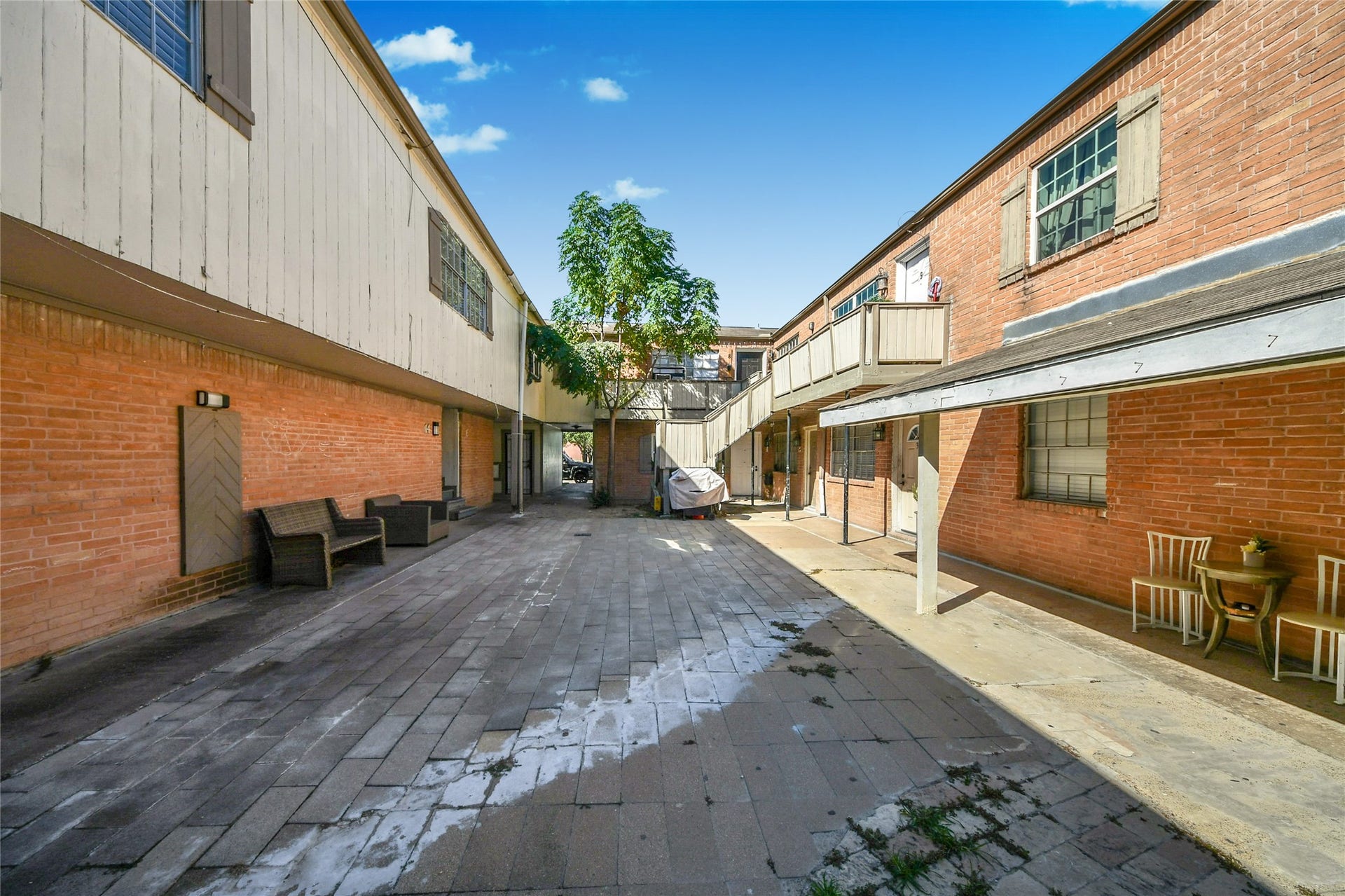 1240 Shadowdale Drive, #14, Houston, TX 77043 1240 Shadowdale Drive, #14, Houston, TX 77043