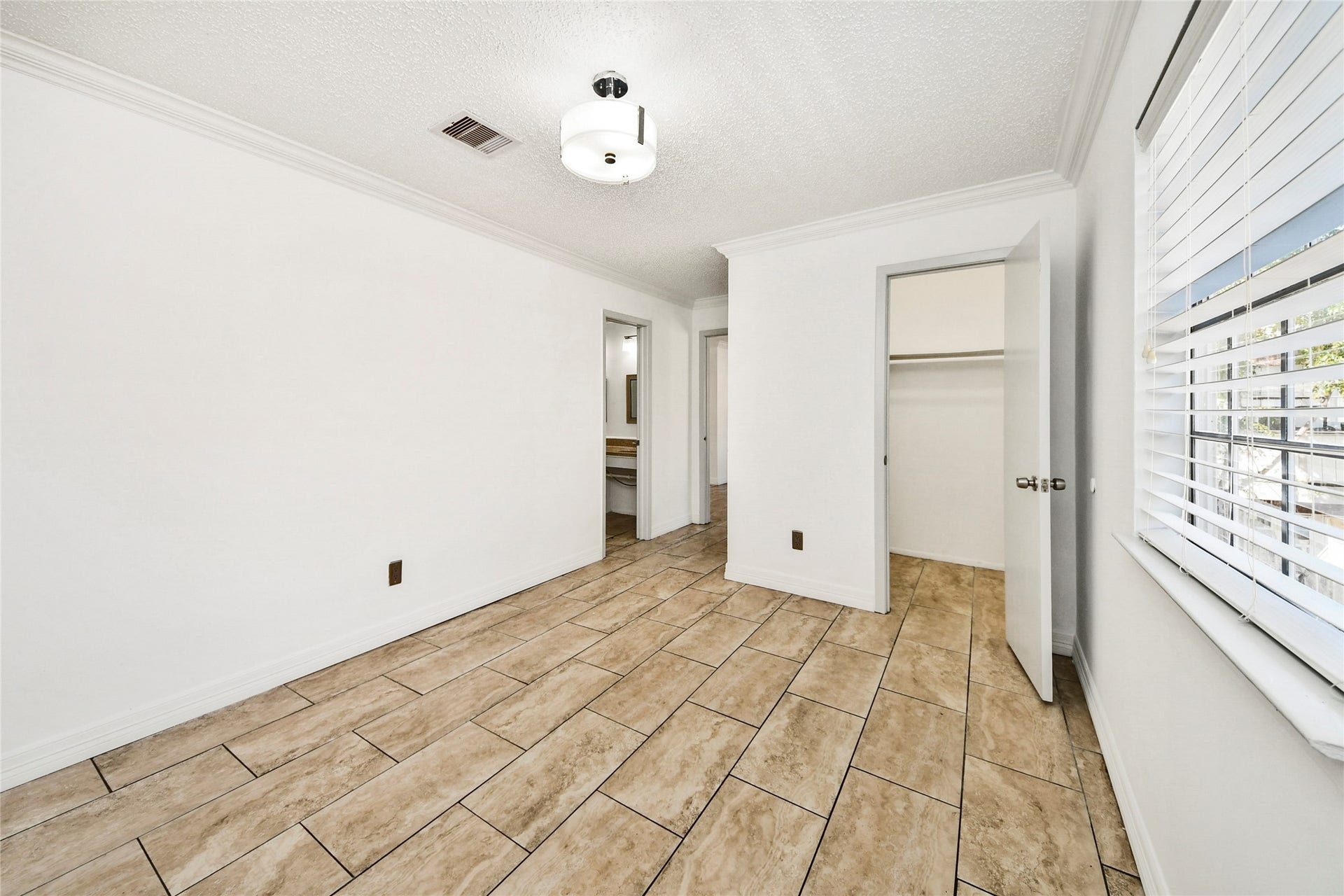 1240 Shadowdale Drive, #14, Houston, TX 77043 1240 Shadowdale Drive, #14, Houston, TX 77043
