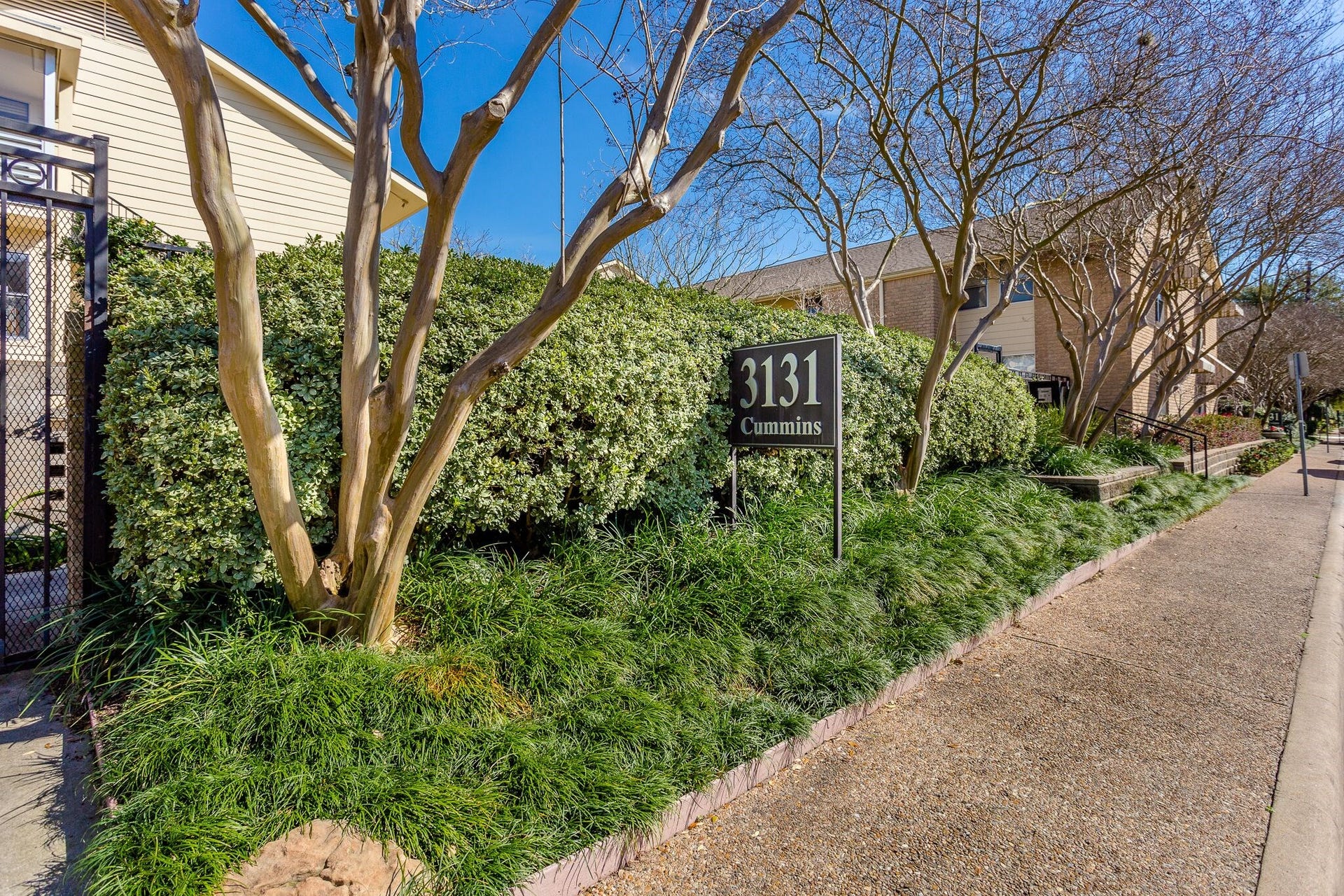 3131 Cummins Street, #54, Houston, TX 77027 3131 Cummins offers a quiet, beautifully landscaped setting in the heart of the cityclose to just about everything! Enjoy easy access to Downtown, Midtown, the Galleria, West University & more. Relocating to Houston? This CENTRAL LOCATION makes it easy to get acquainted with everything the city has to offer!