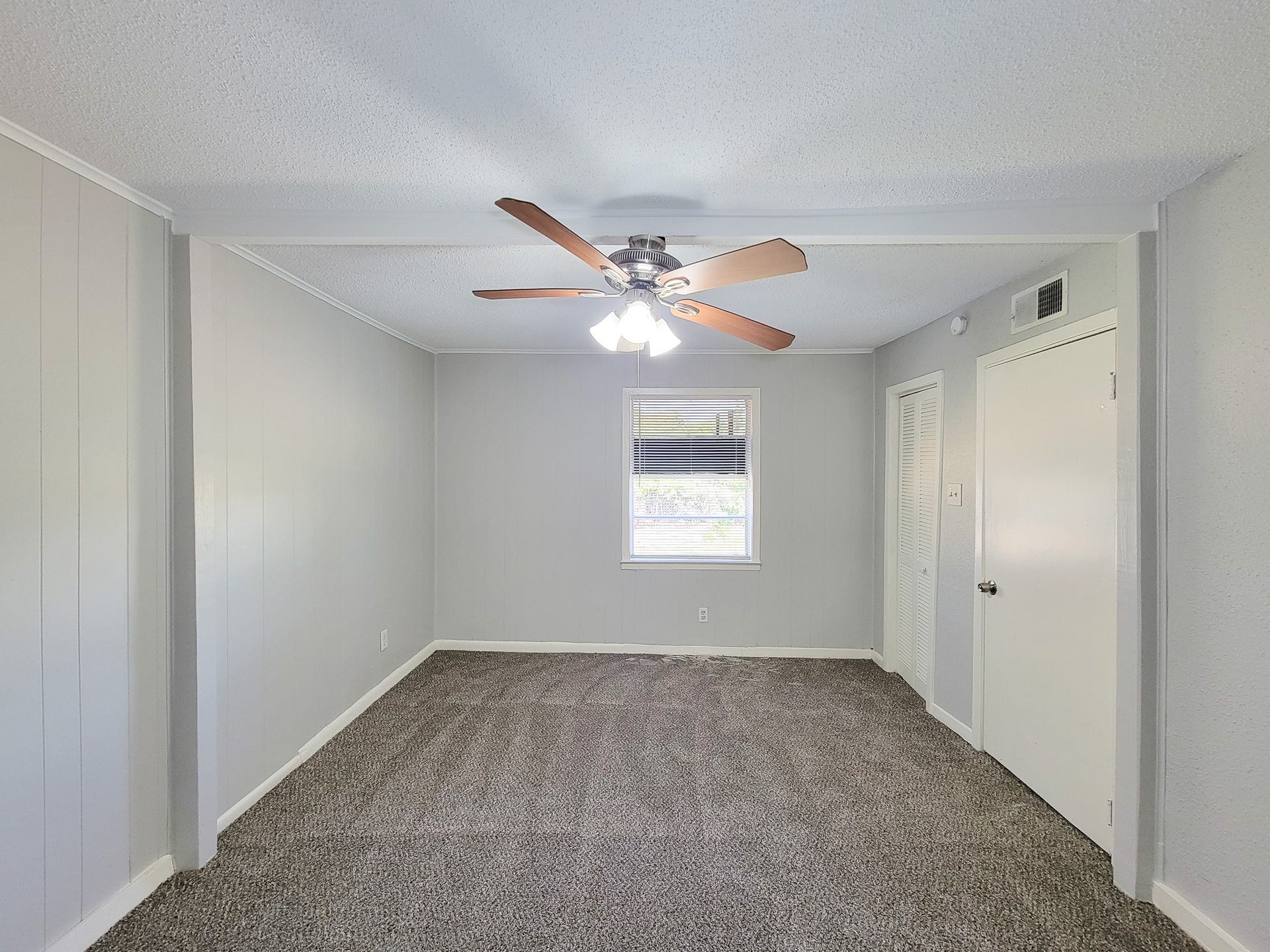 5007 Caplin Street, Houston, TX 77026