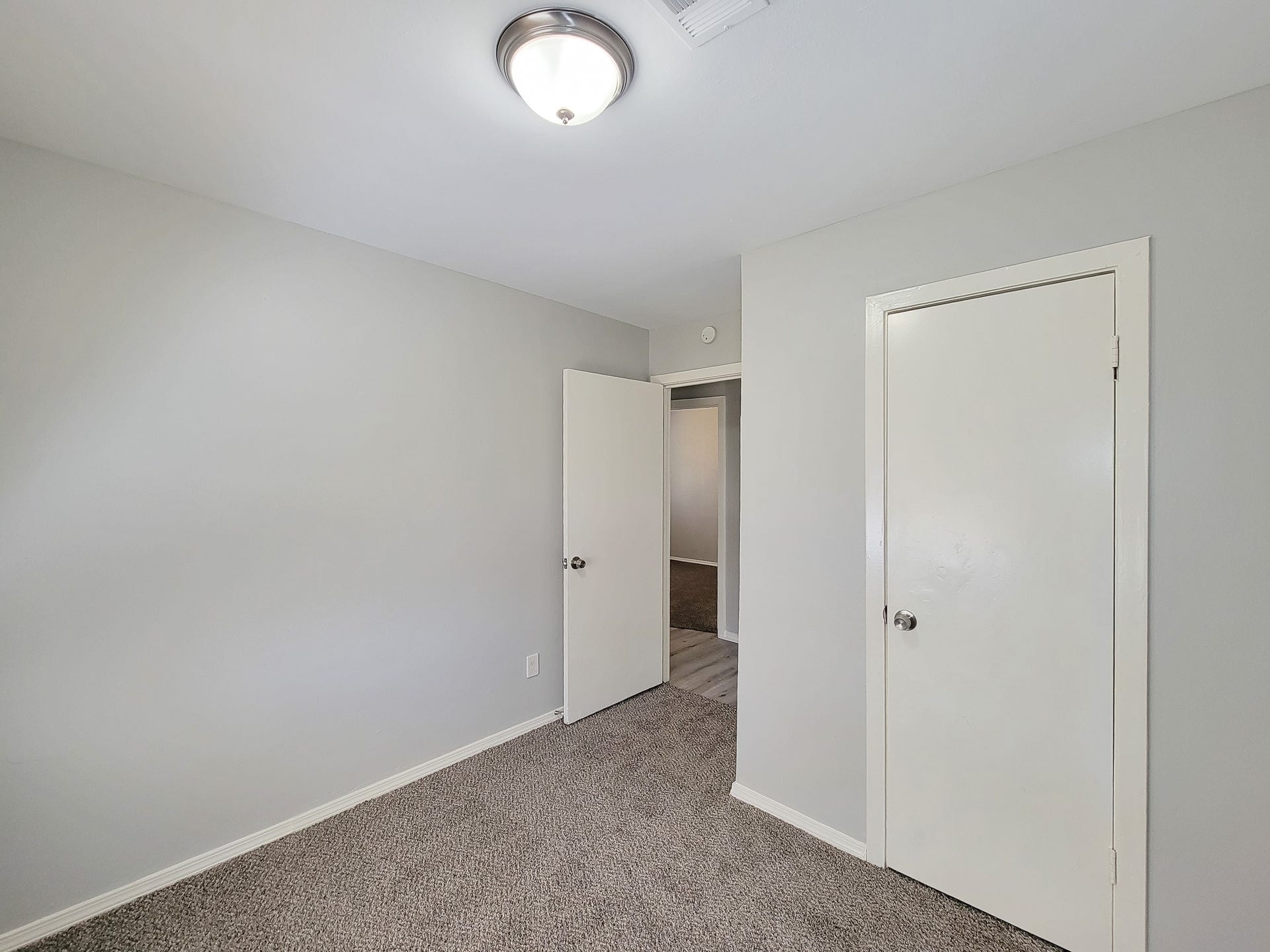 5007 Caplin Street, Houston, TX 77026