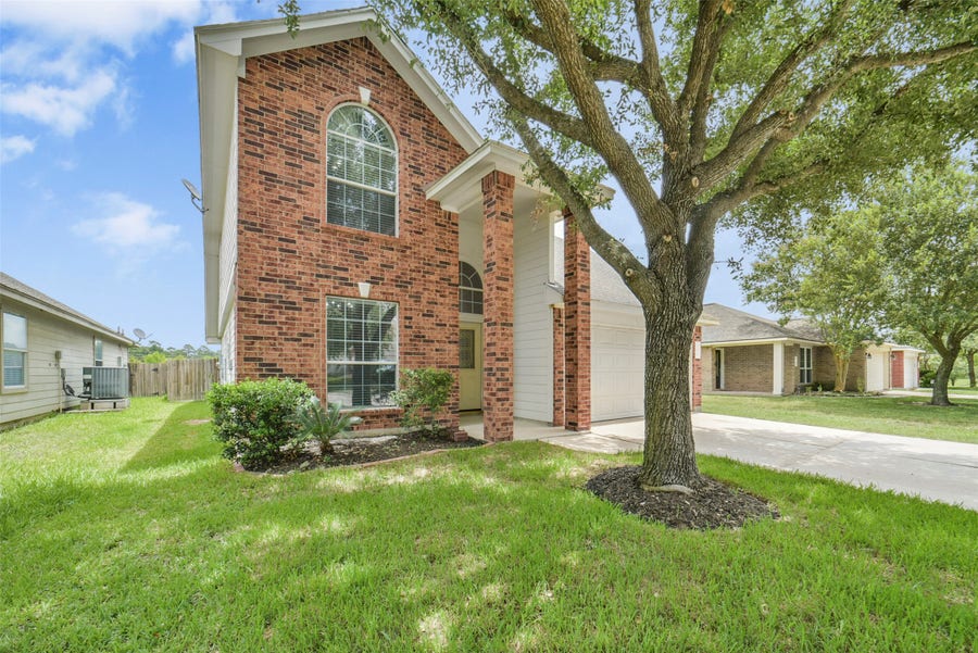 Property photo for 21526 Falvel Lake Drive, Spring, TX