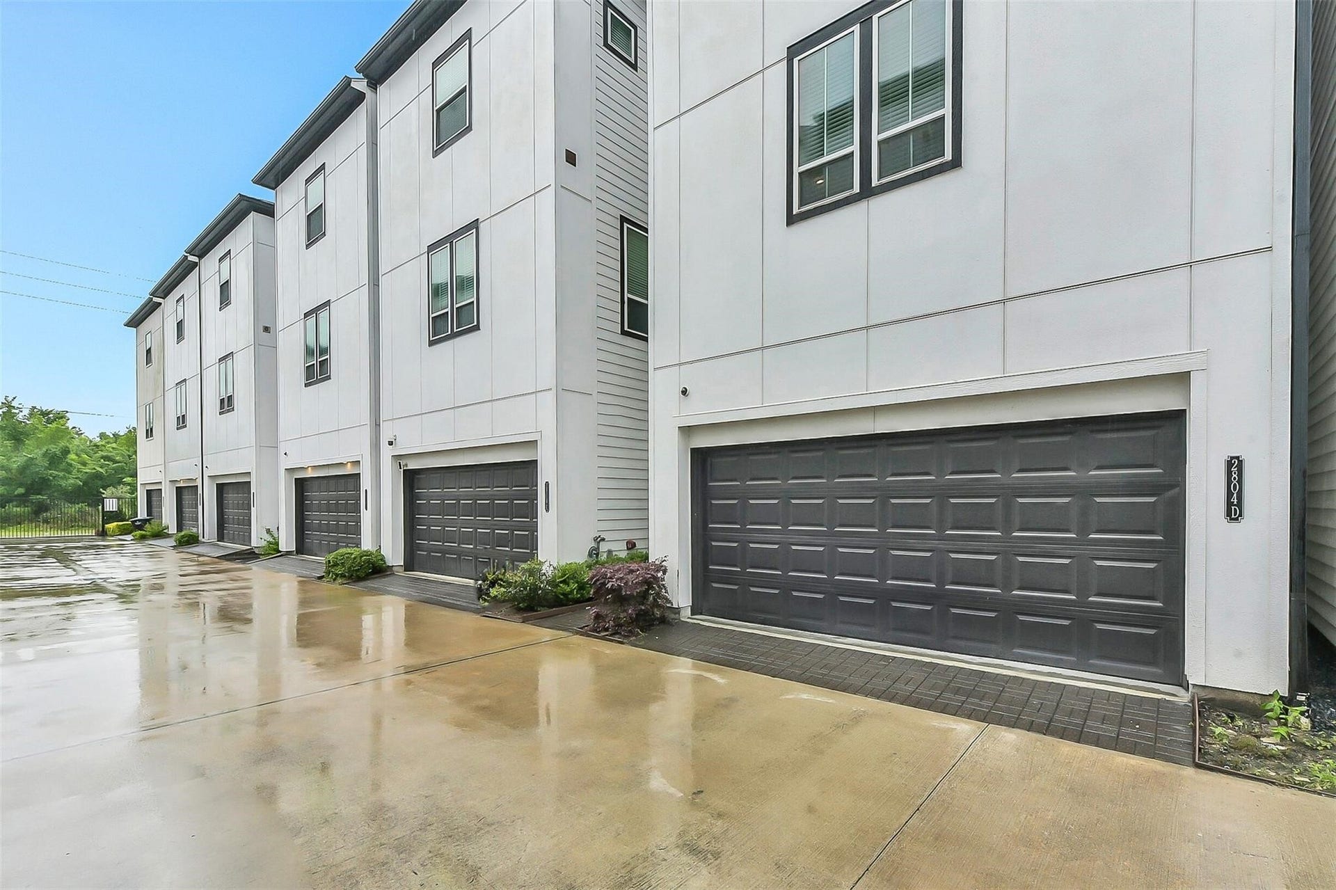 2804 Grand Fountains Drive, #D, Houston, TX 77054 2804 Grand Fountains Drive, #D, Houston, TX 77054