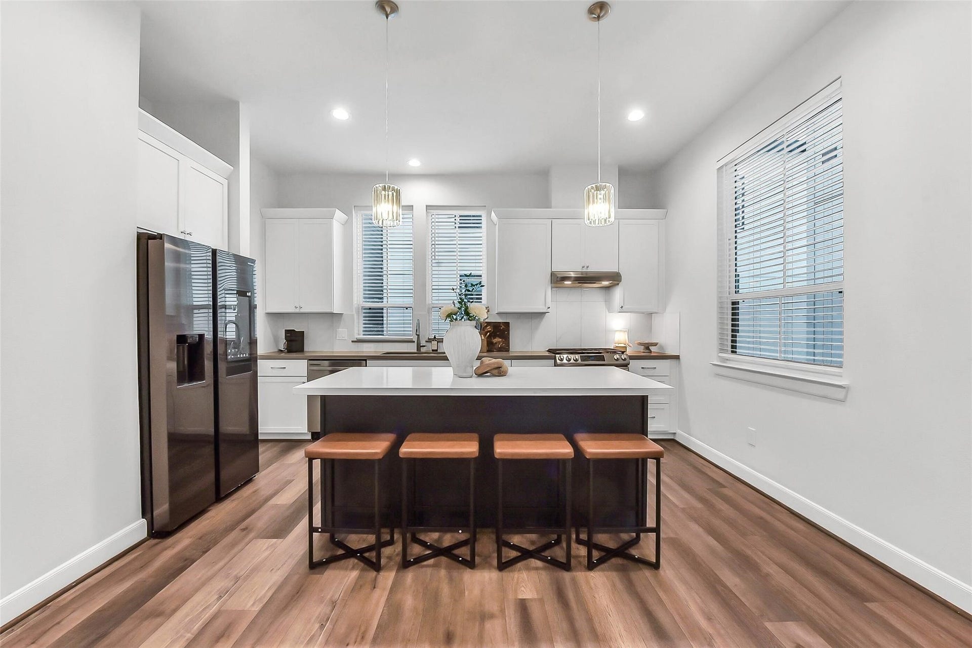 2804 Grand Fountains Drive, #D, Houston, TX 77054 2804 Grand Fountains Drive, #D, Houston, TX 77054