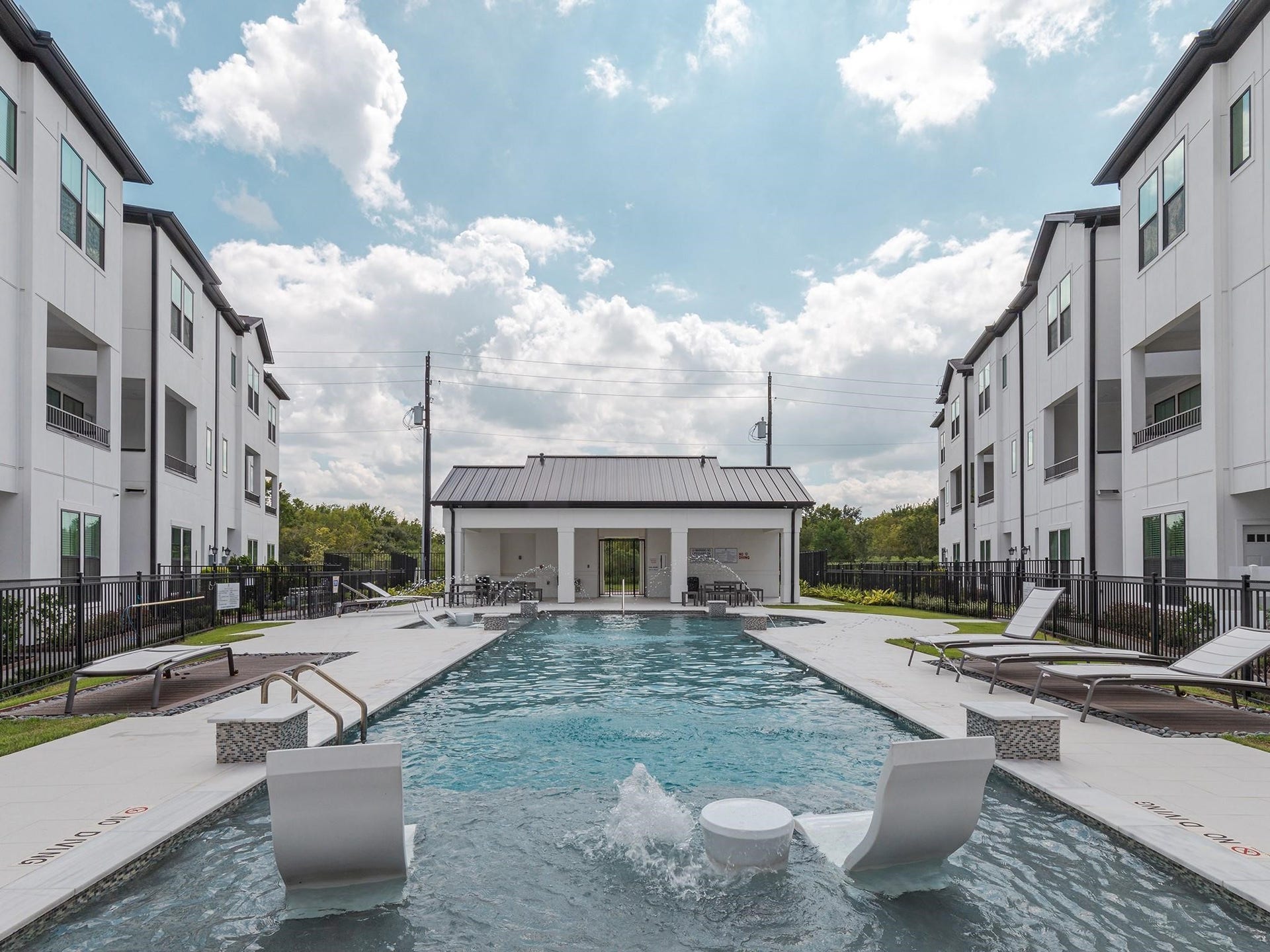 2804 Grand Fountains Drive, #D, Houston, TX 77054 2804 Grand Fountains Drive, #D, Houston, TX 77054