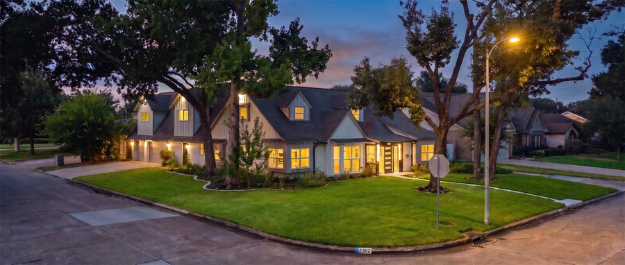Property photo for 2302 Brooktree Drive, Houston, TX