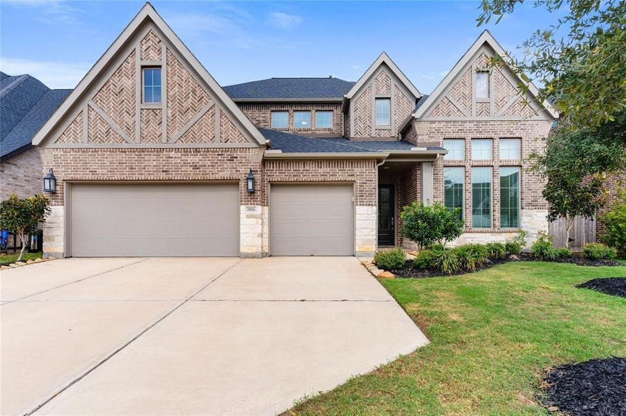 Property photo for 28926 Creekside Bend Drive, Fulshear, TX