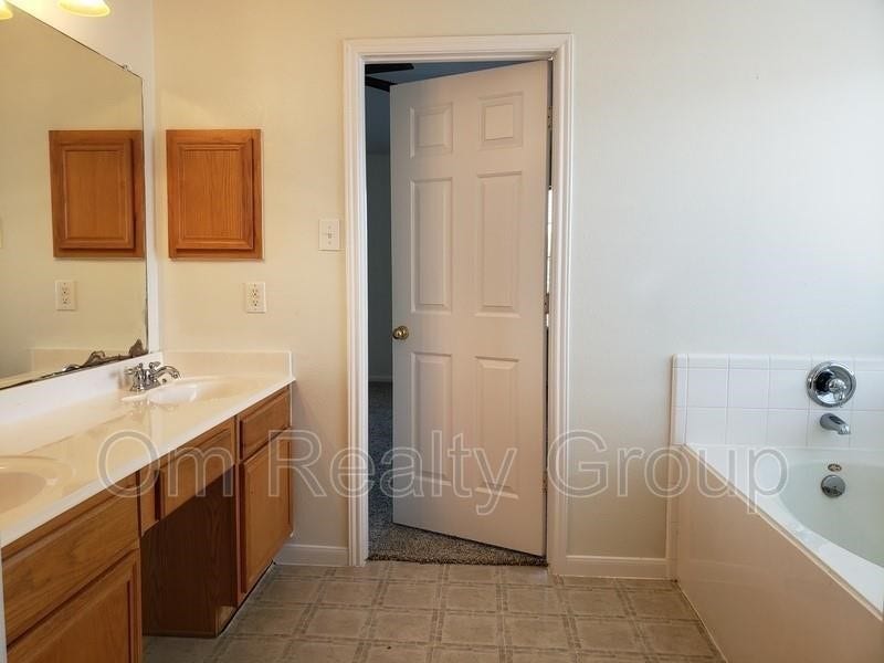 6655 Stonefort Ct, Katy, TX 77449 6655 Stonefort Ct, Katy, TX 77449