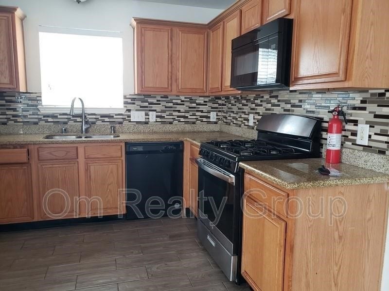 6655 Stonefort Ct, Katy, TX 77449 6655 Stonefort Ct, Katy, TX 77449