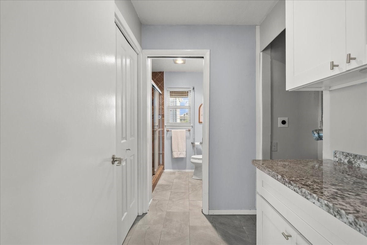 1172 Sailfish Street, Hitchcock, TX 77563 Utility Room and 2nd upstairs bath