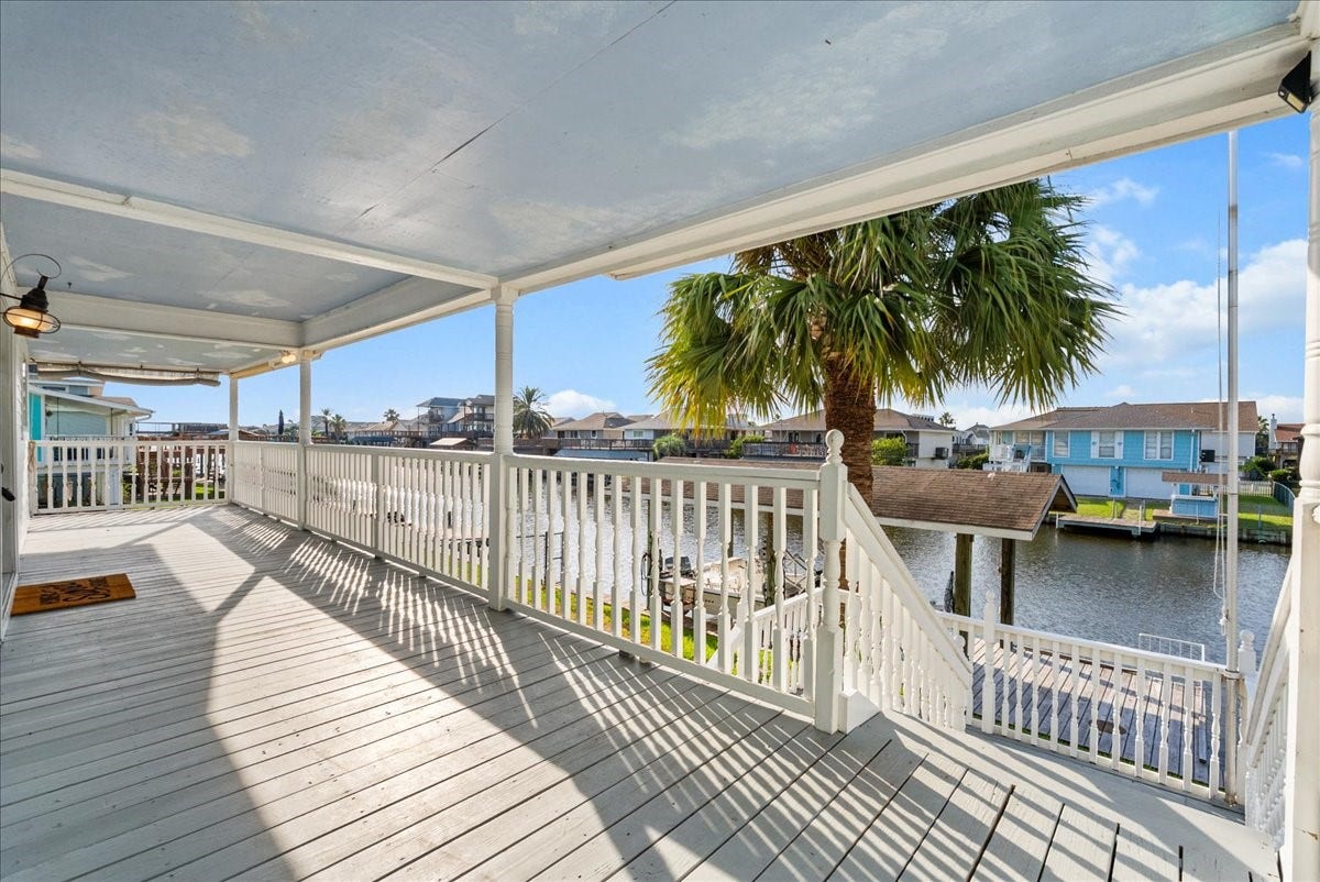 1172 Sailfish Street, Hitchcock, TX 77563 1172 Sailfish Street, Hitchcock, TX 77563
