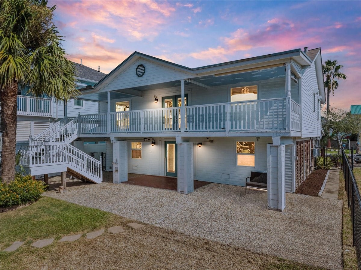 1172 Sailfish Street, Hitchcock, TX 77563 1172 Sailfish Street, Hitchcock, TX 77563