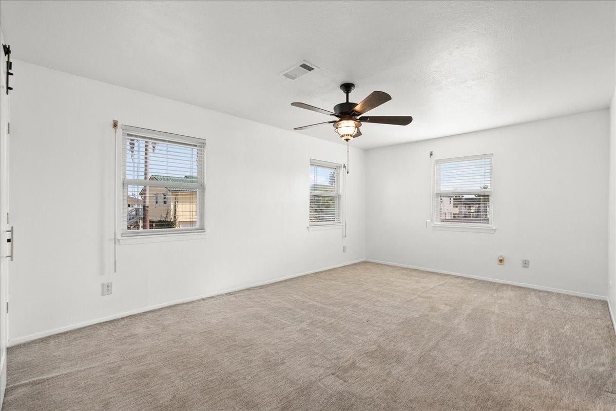 1172 Sailfish Street, Hitchcock, TX 77563 Primary Bedroom