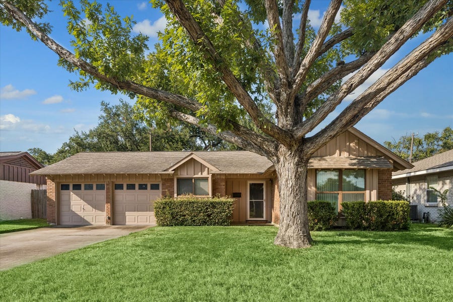 Property photo for 5306 Lamonte Lane, Houston, TX