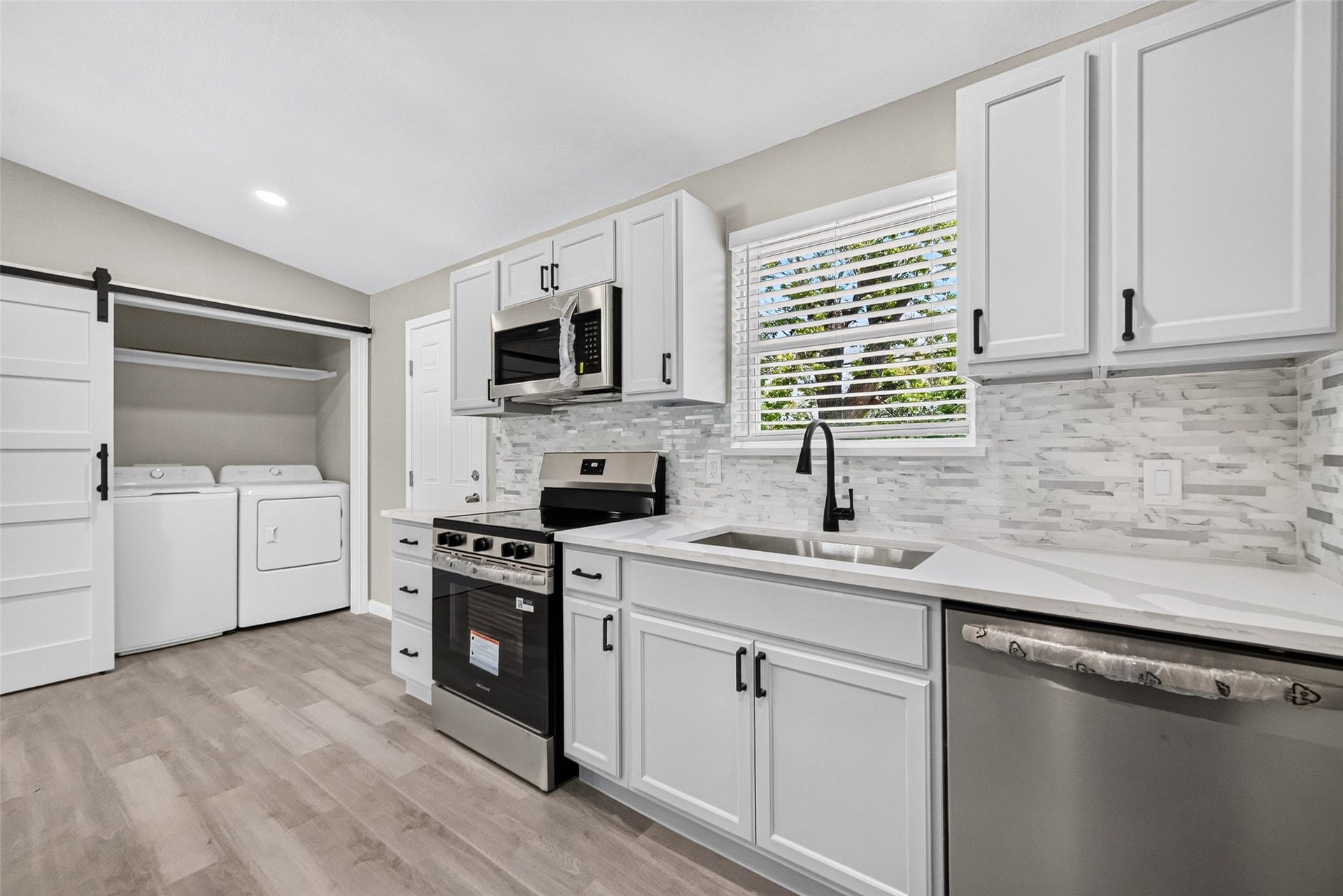 1302 Appomattox Drive, Texas City, TX 77591 Angle view of kitchen