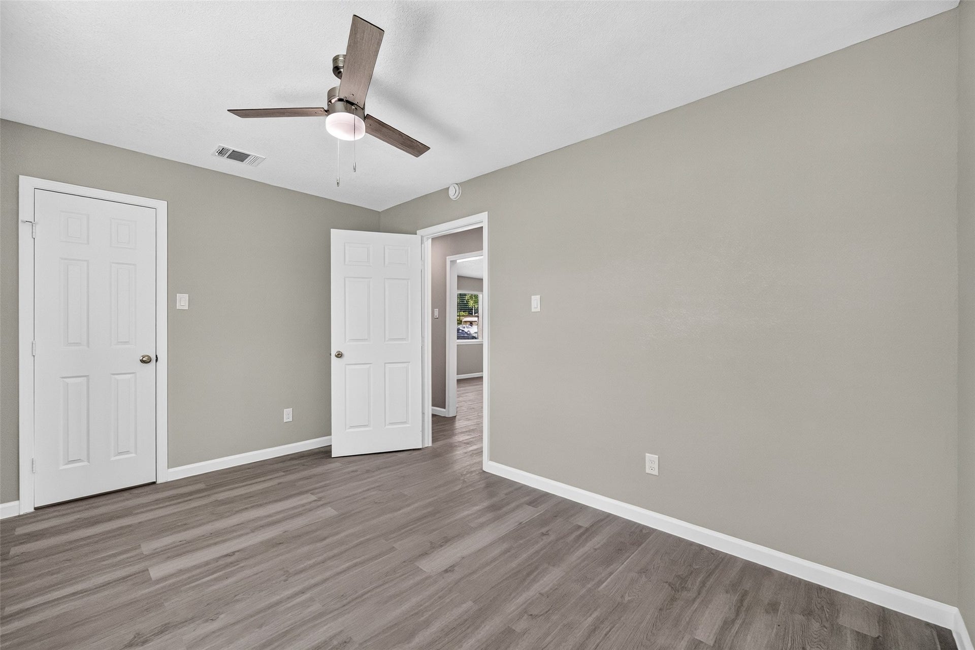 1302 Appomattox Drive, Texas City, TX 77591 Another view of bedroom 2