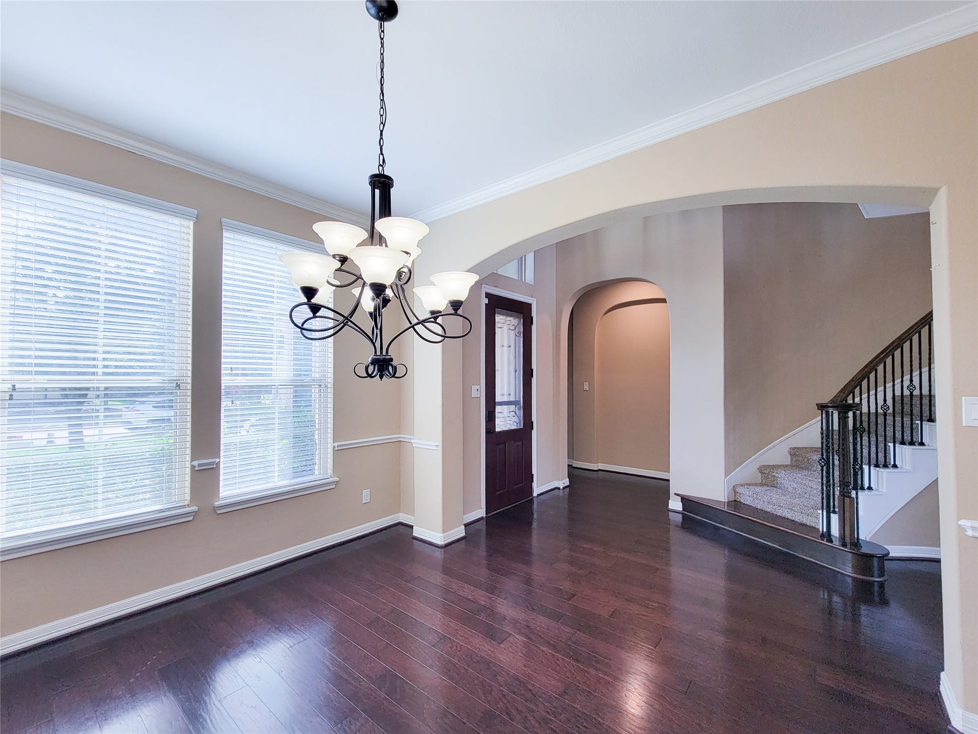 Formal Dining