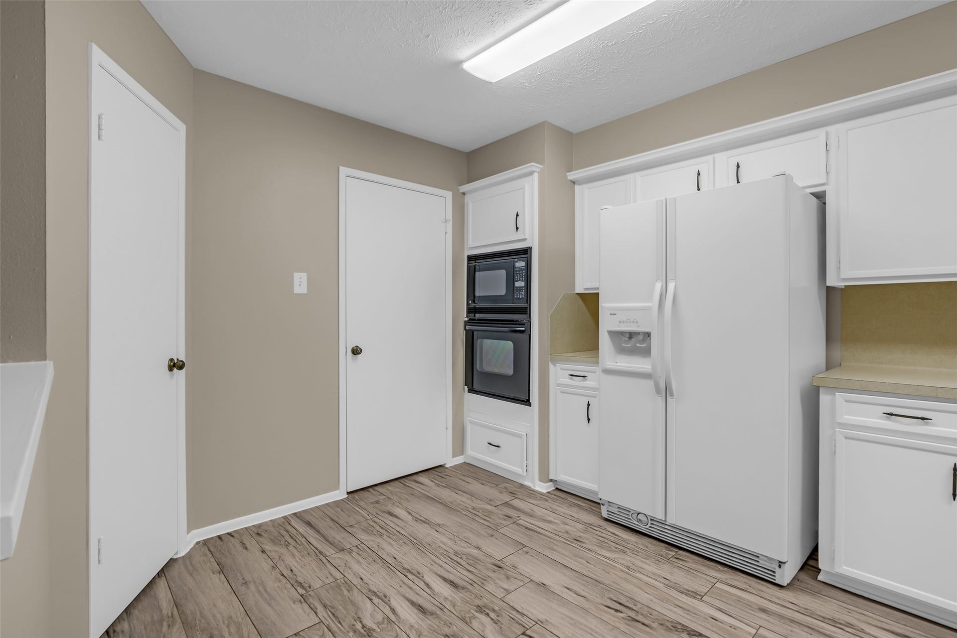 11827 Brook Meadows Lane, Meadows Place, TX 77477 11827 Brook Meadows Lane, Meadows Place, TX 77477