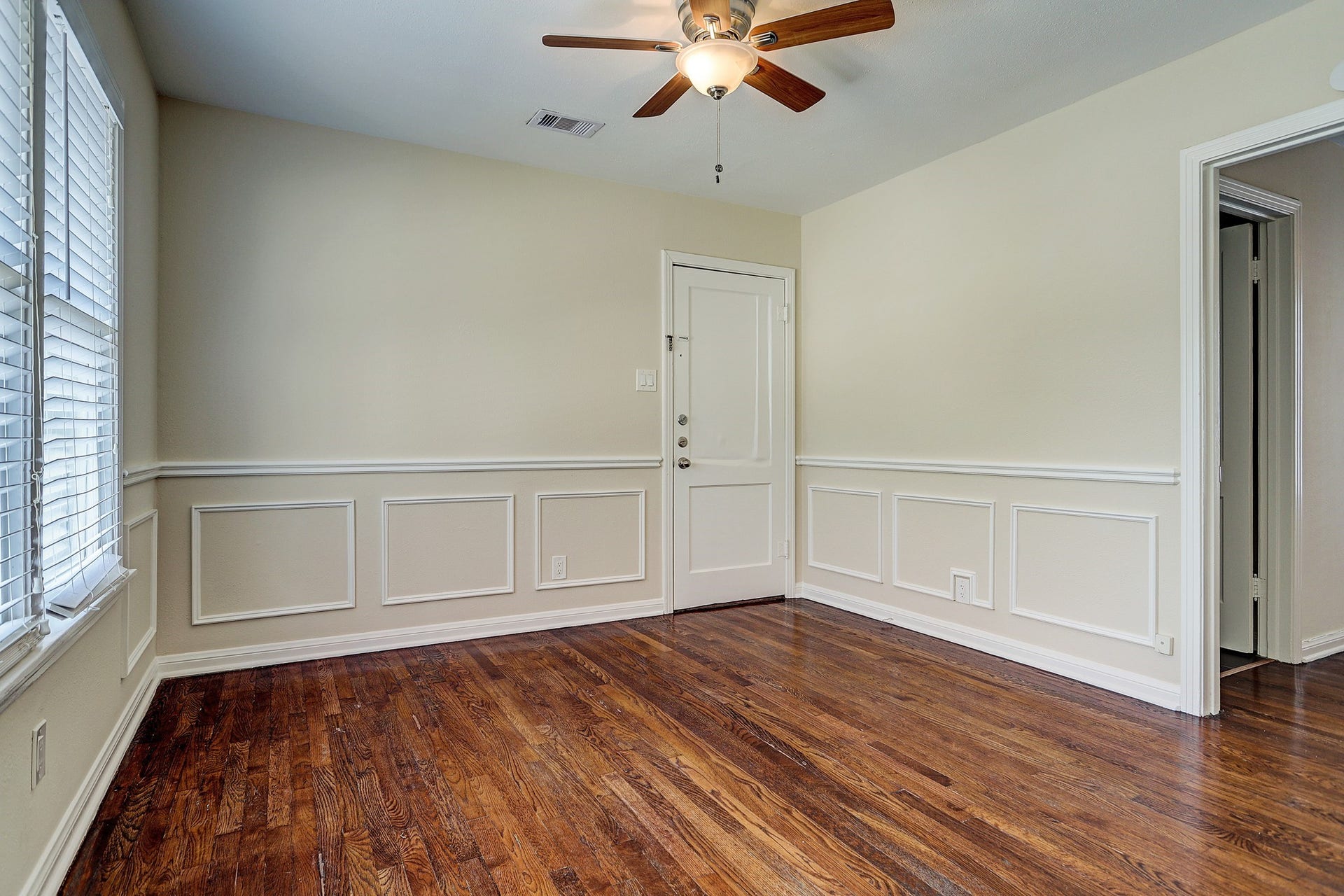 2806 Michaux St Street, Houston, TX 77009 2806 Michaux St Street, Houston, TX 77009