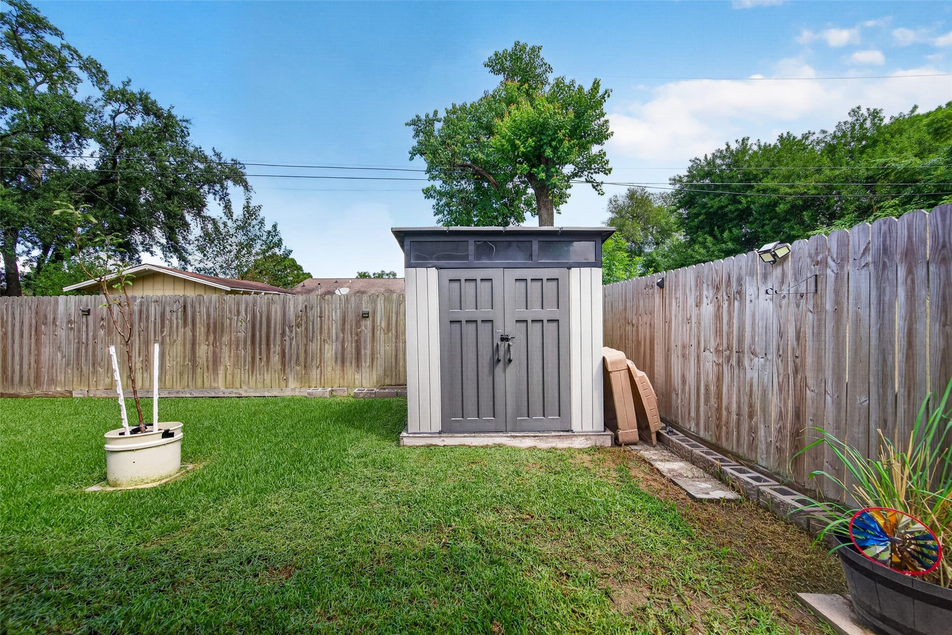 2316 29th Avenue N, Texas City, TX 77590 2316 29th Avenue N, Texas City, TX 77590