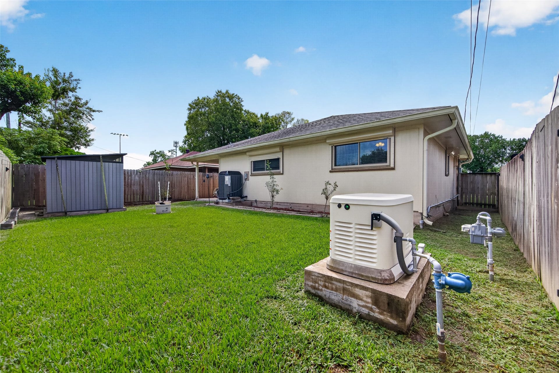 2316 29th Avenue N, Texas City, TX 77590 2316 29th Avenue N, Texas City, TX 77590
