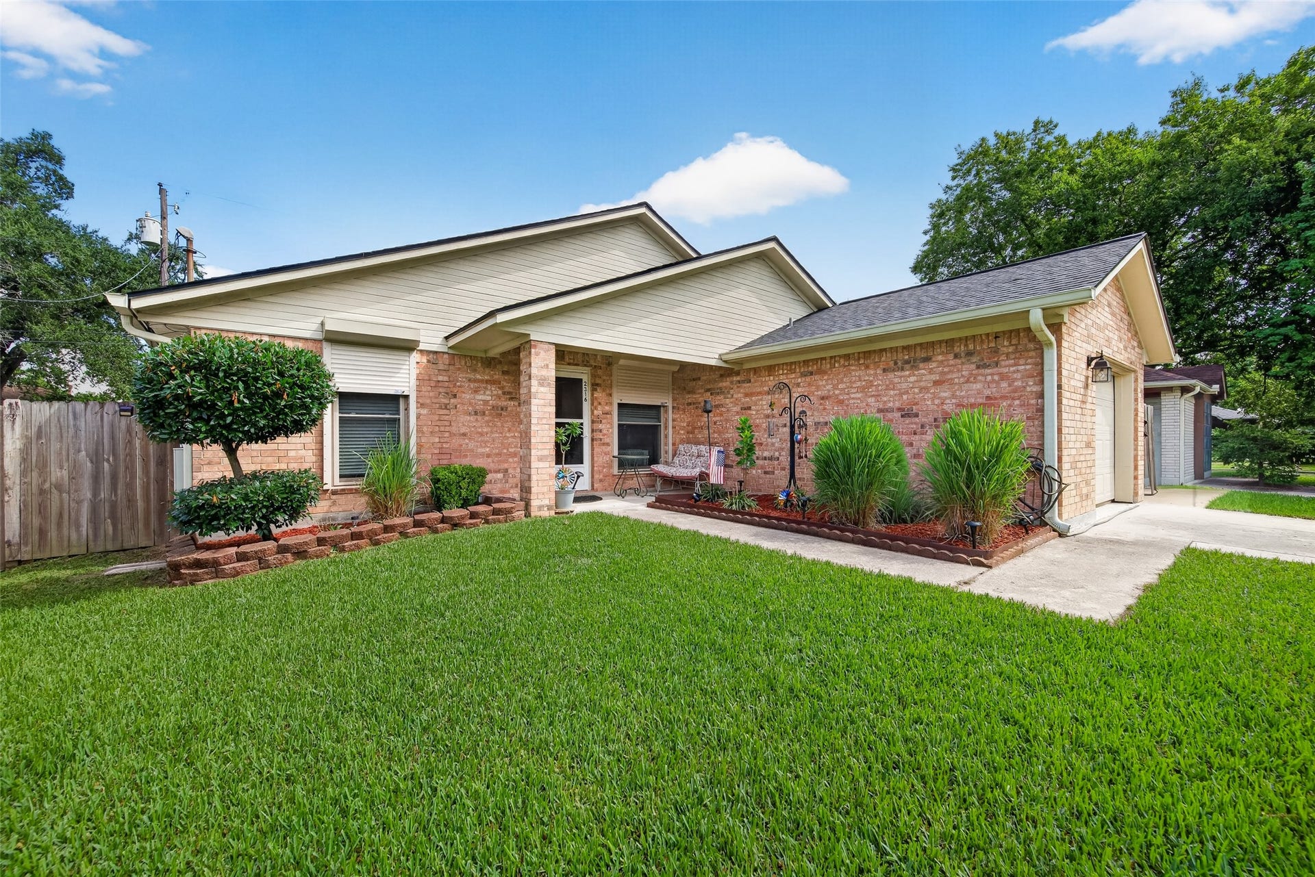 2316 29th Avenue N, Texas City, TX 77590 2316 29th Avenue N, Texas City, TX 77590