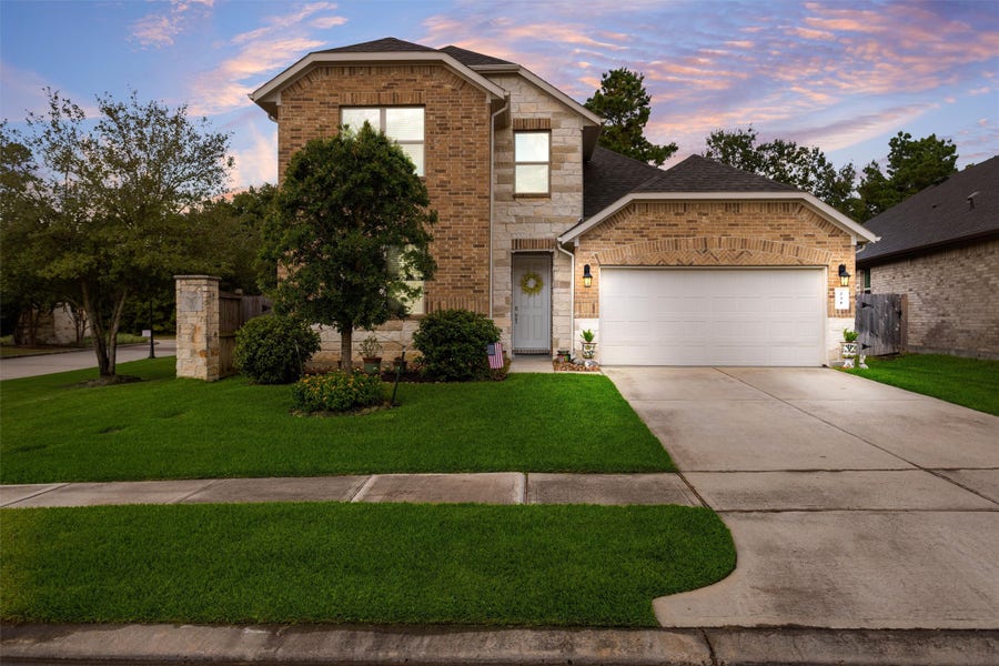 Property photo for 231 Pleasant Hill Way, Conroe, TX
