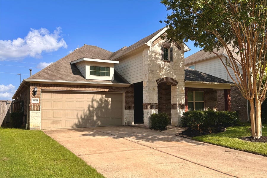 Property photo for 10122 Forrester Trail, Katy, TX