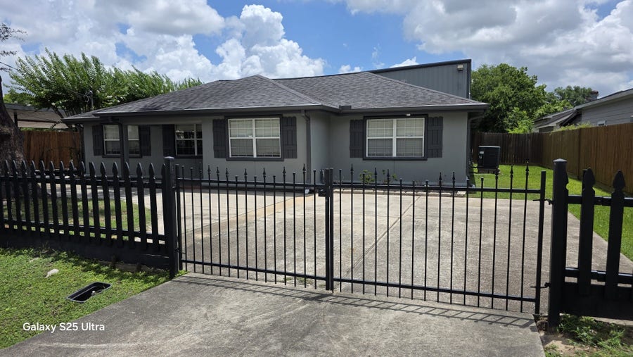 Property photo for 2098 Harland Drive, Houston, TX