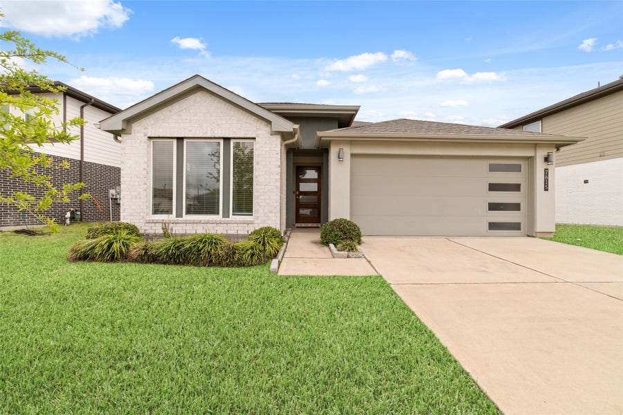 Property photo for 7615 Rainham Valley Lane, Richmond, TX