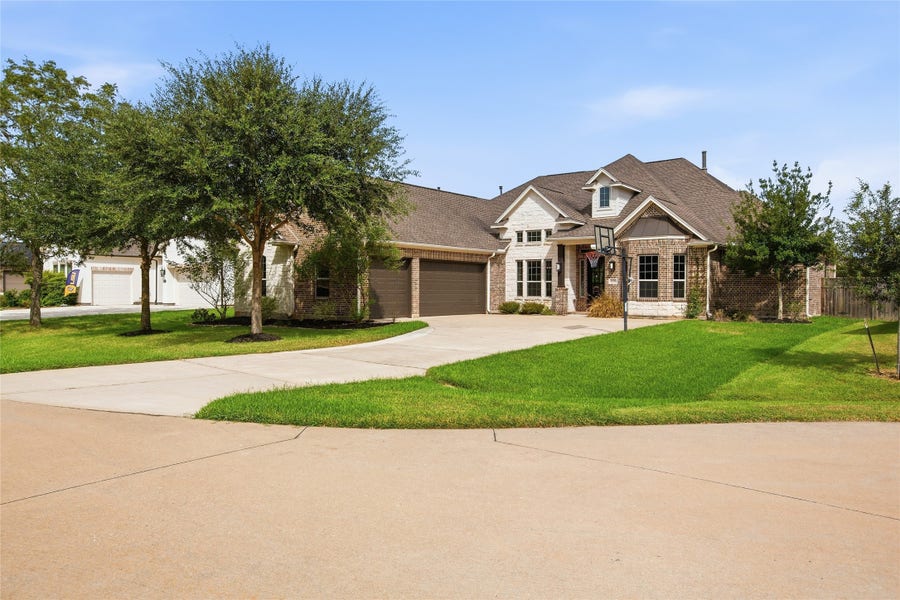 Property photo for 32810 Wall Flower Drive, Fulshear, TX