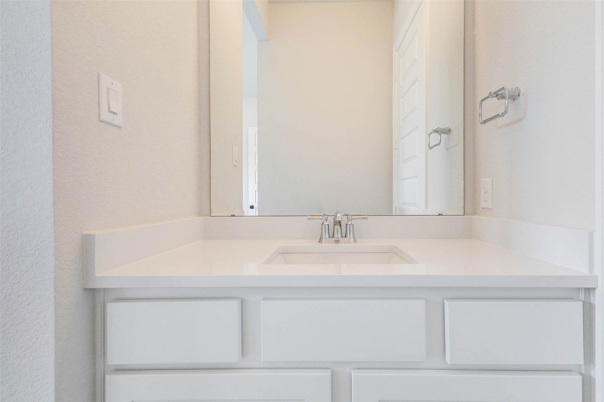 4834 Parkgate Avenue, Fulshear, TX 77441