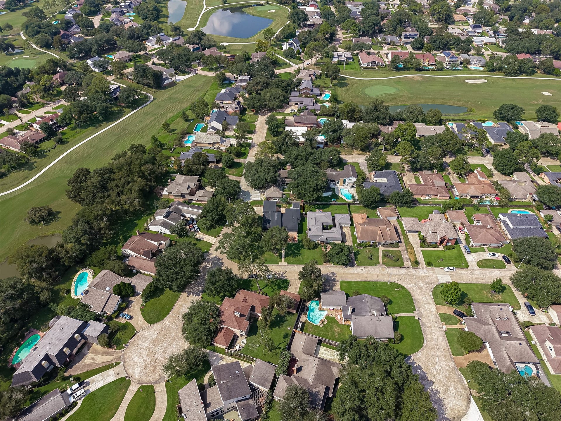 2230 S Fountain Valley Drive, Missouri City, TX 77459 One of two separate 18-hole golf courses