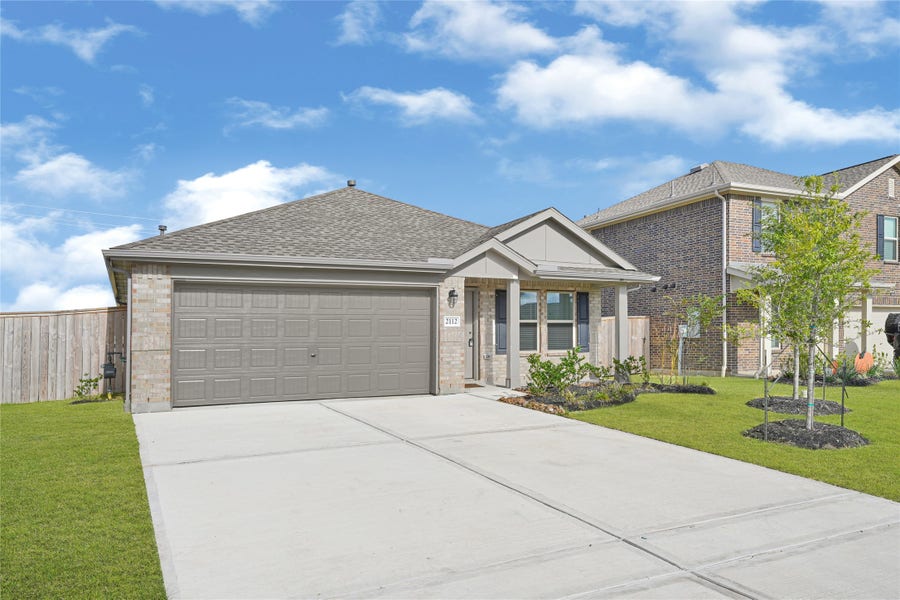 Property photo for 2112 Hyde Acres Street, League City, TX