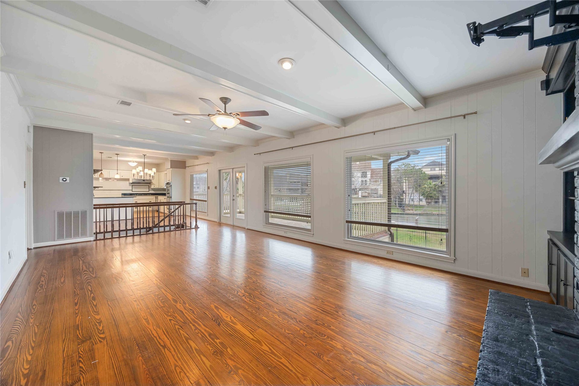 18623 Point Lookout Drive, Nassau Bay, TX 77058 18623 Point Lookout Drive, Nassau Bay, TX 77058