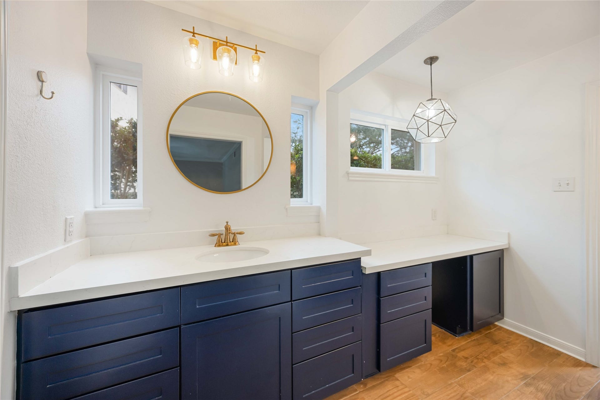 18623 Point Lookout Drive, Nassau Bay, TX 77058 18623 Point Lookout Drive, Nassau Bay, TX 77058